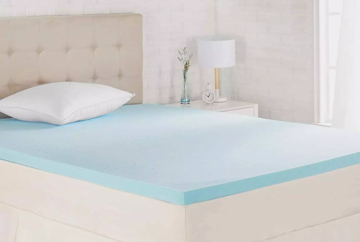 Amazon Basics Cooling Gel-Infused Memory Foam Mattress Topper