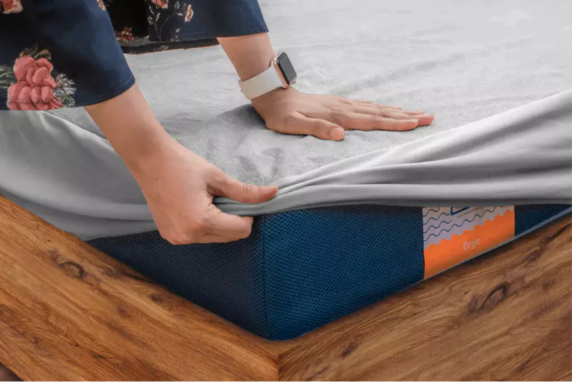 Flo waterproof mattress protector